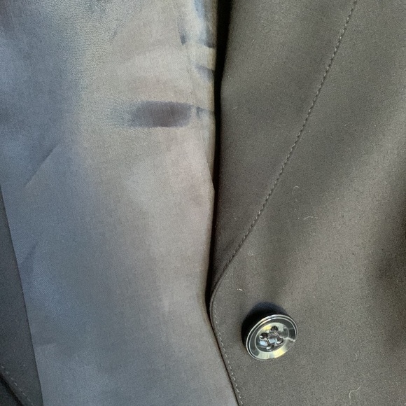 Lafayette 148 New York Stretch Wool Two-Button Blazer - Picture 6 of 6